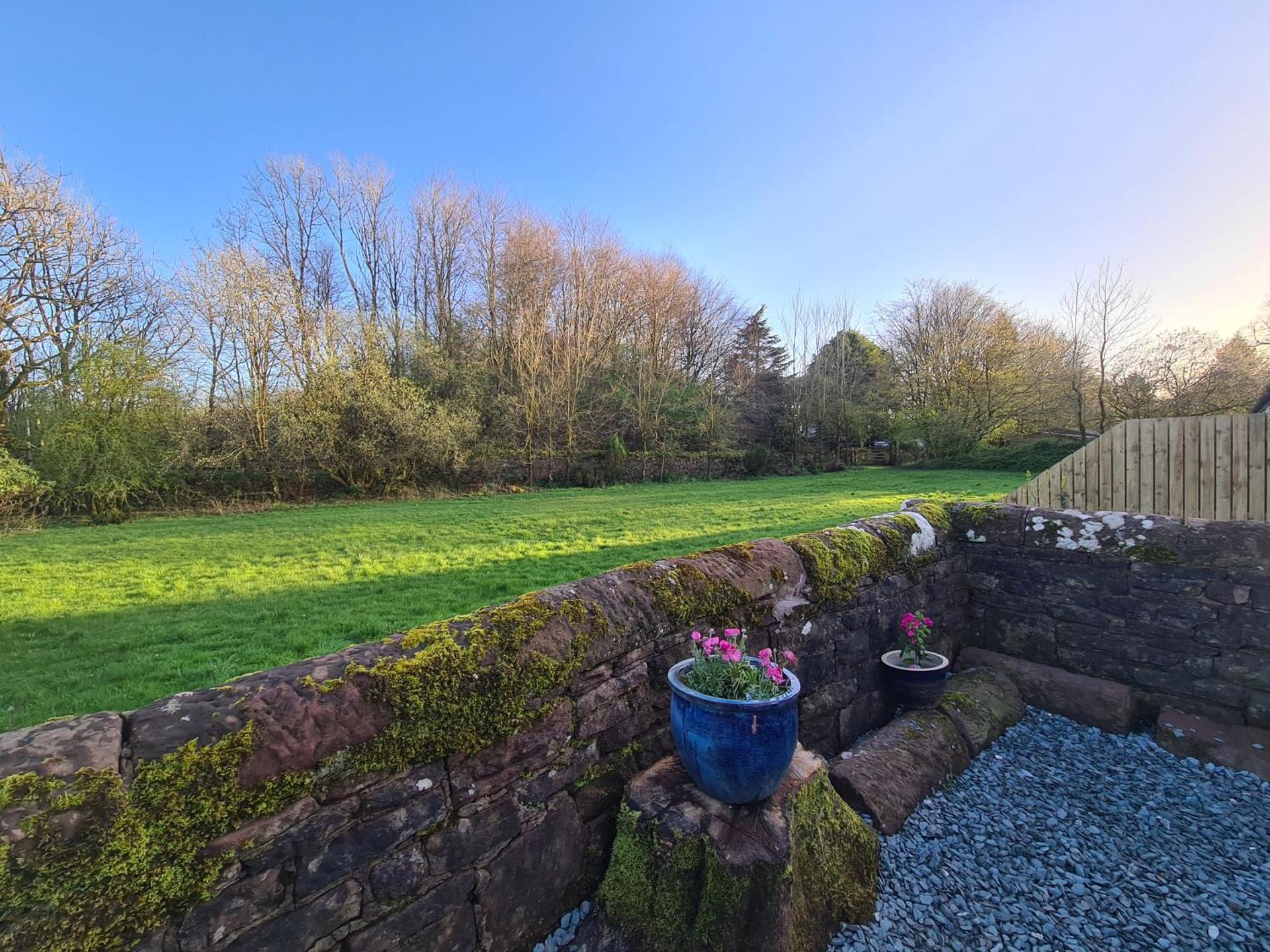 The Nest by Blake view holidays, a peaceful boutique retreat, 3 miles from Ennerdale- small twin or king bed available