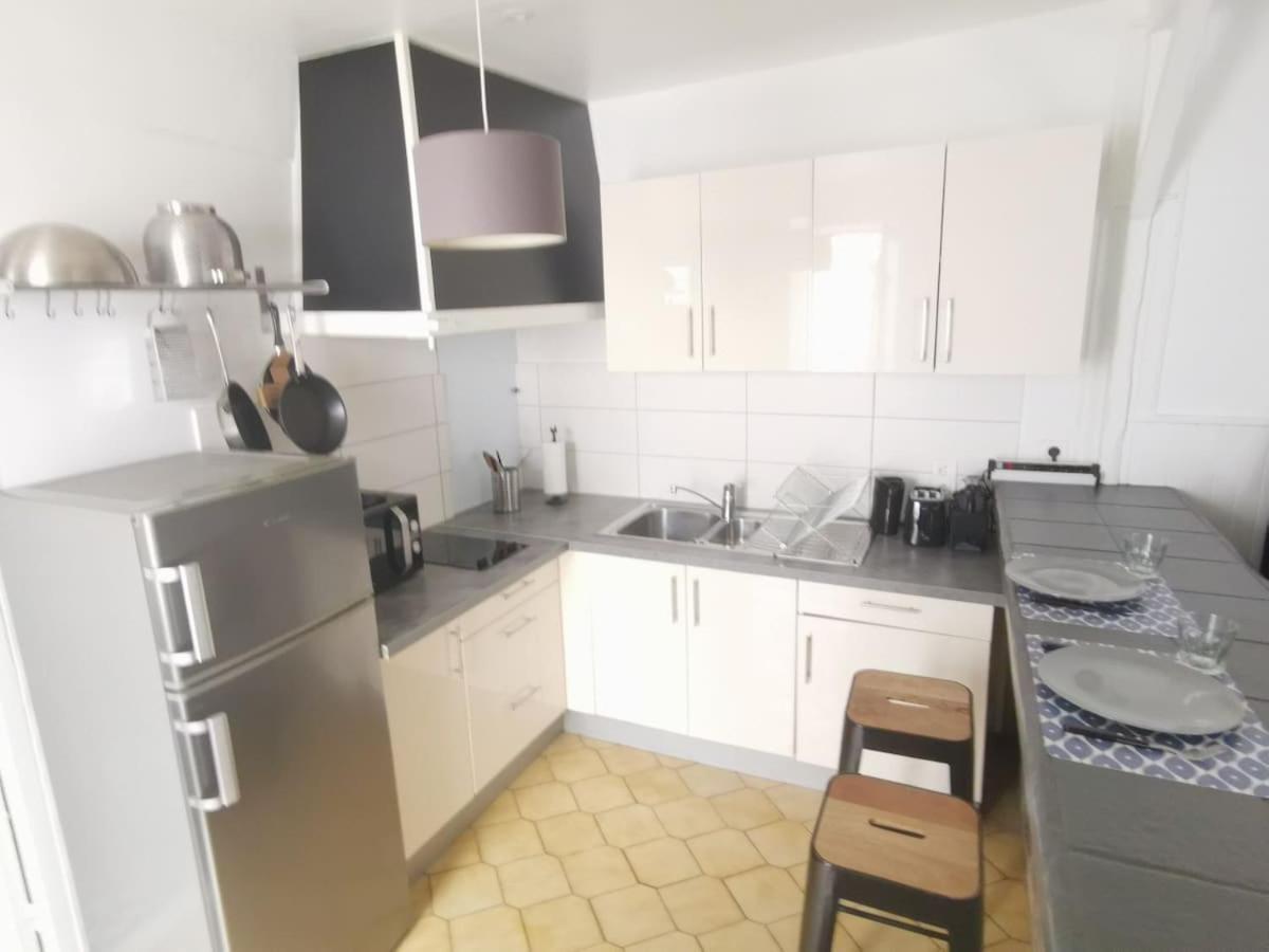 Grand studio proche Paris avec terrasse