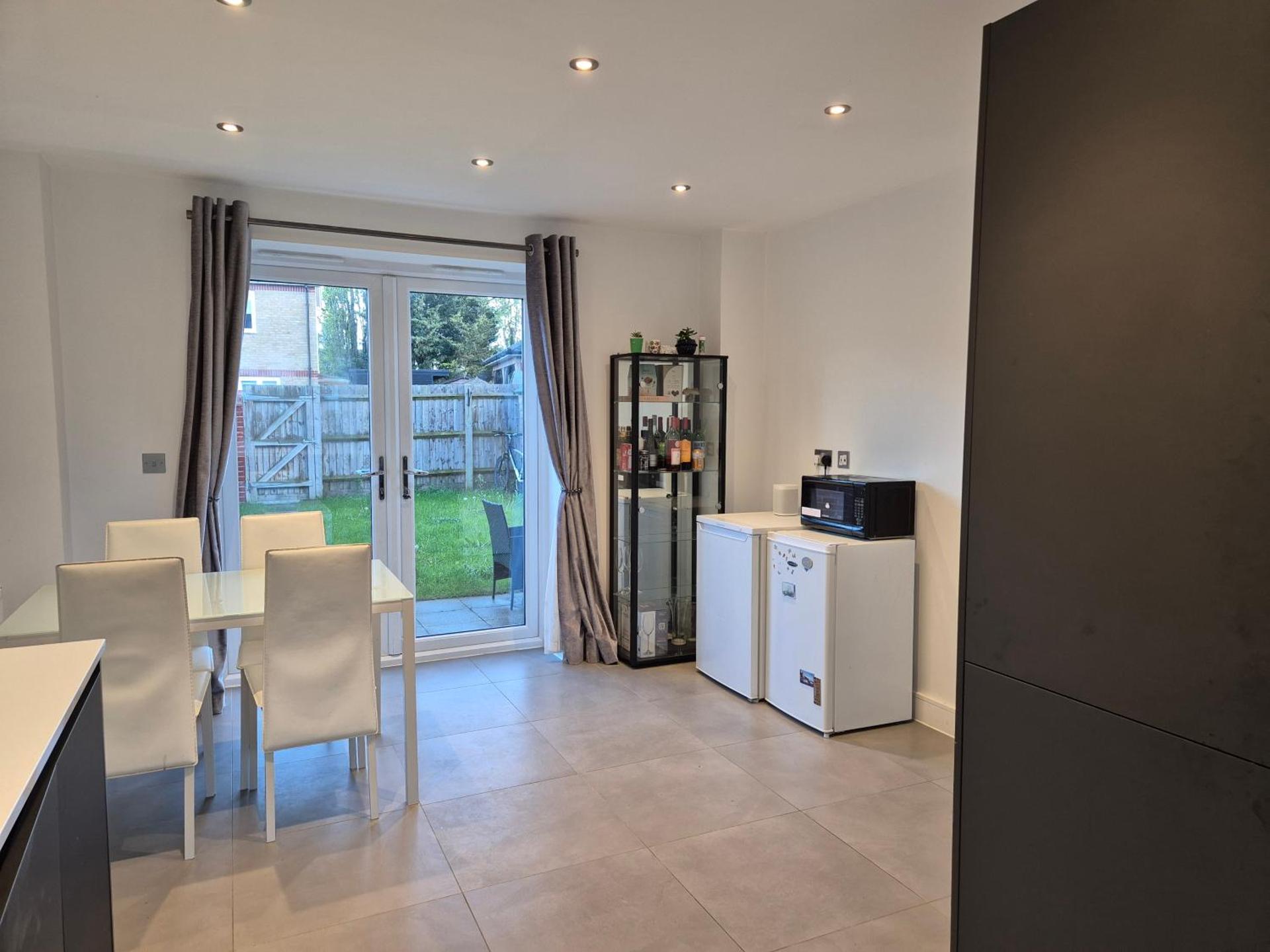 Double Room in a shared 4 bedroom family home in Broomfield