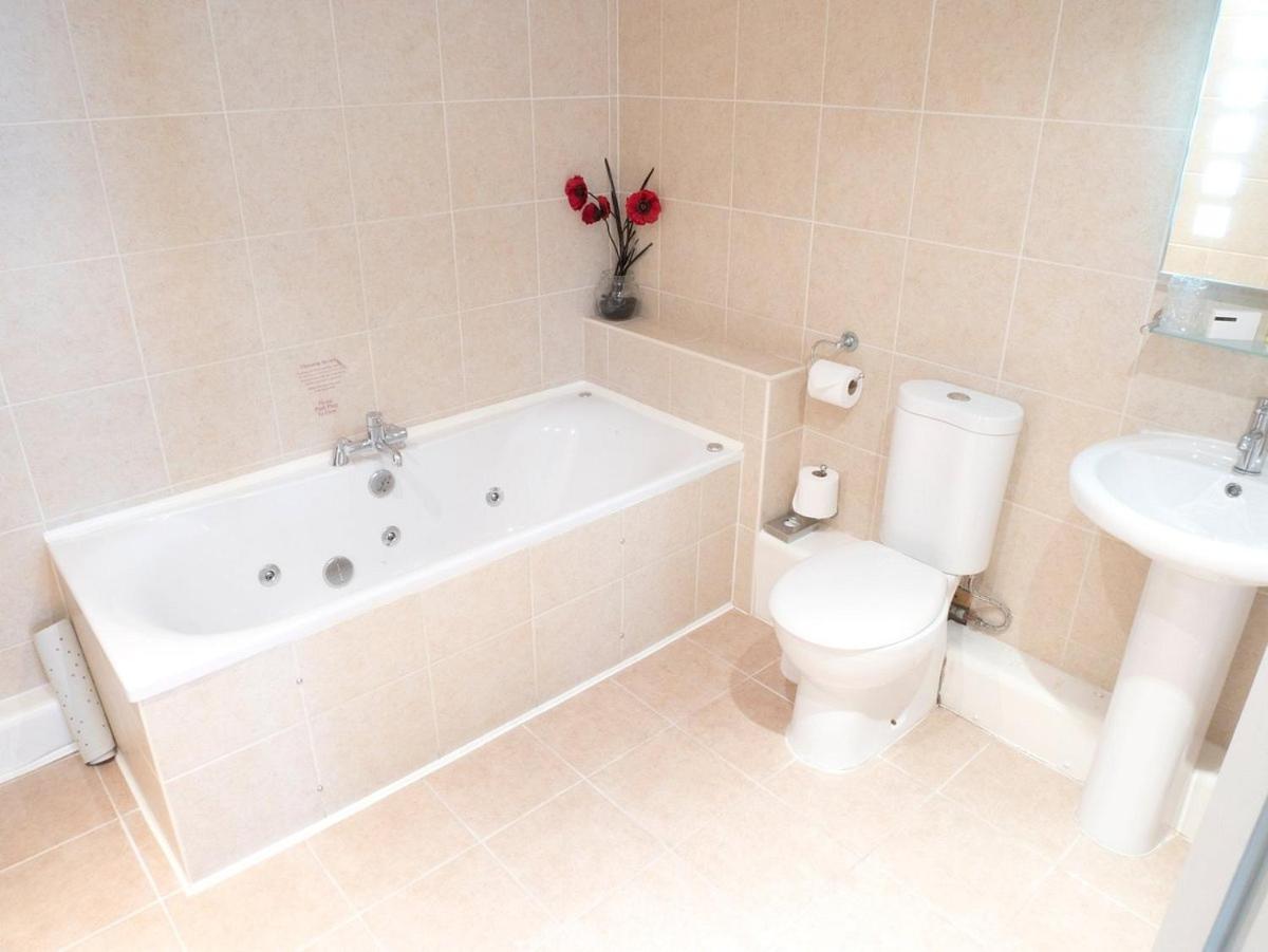 Cambridge Hotel Waterfront