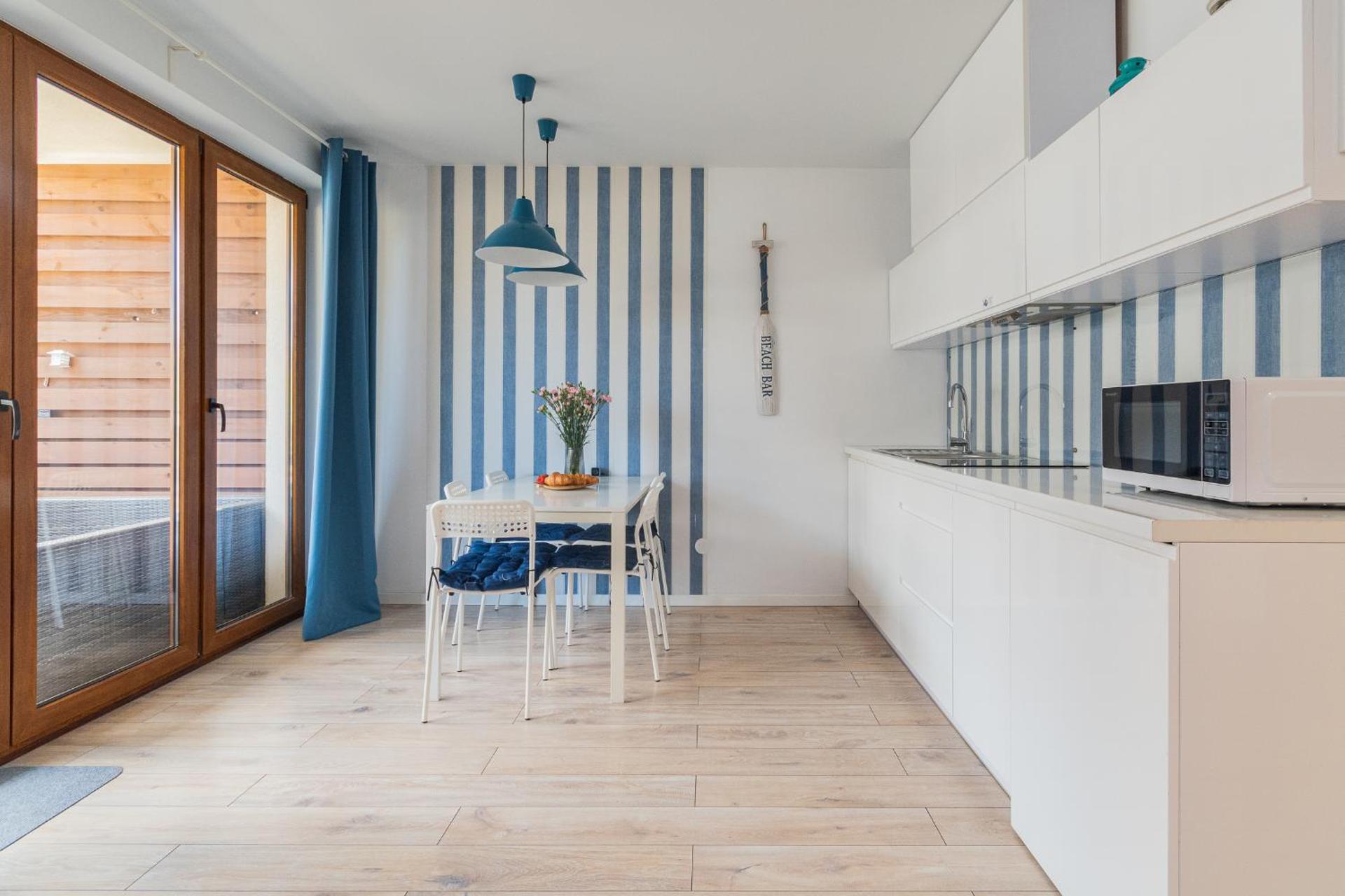 APARTAMENTY MIERZEJA - BALTIC PARK STEGNA, 33m2-57m2, 500 m od plaży, Bezpłatny Meleks