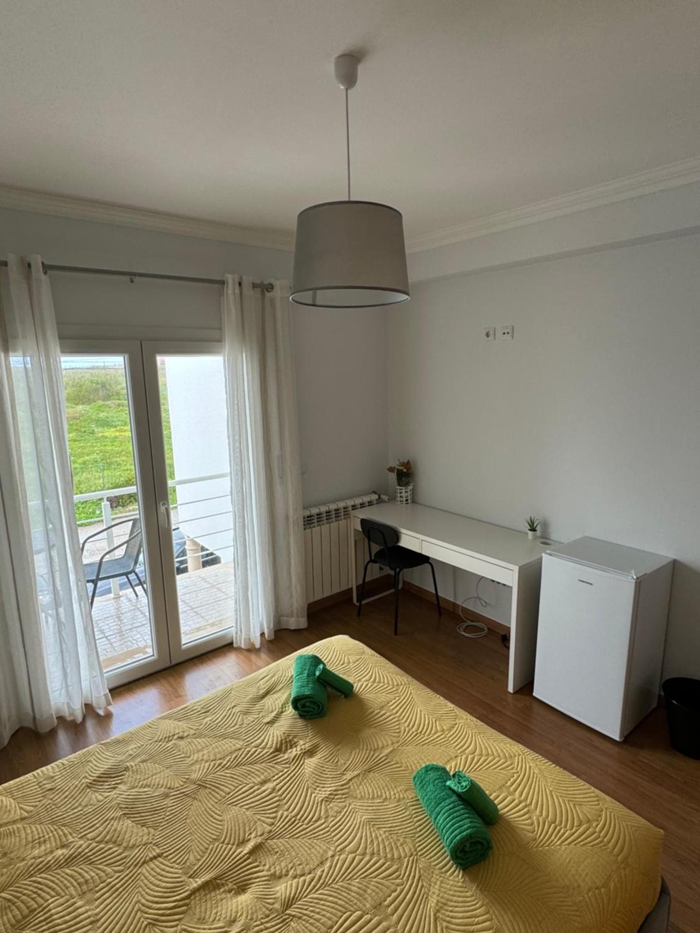 Sunny baleal guesthouse