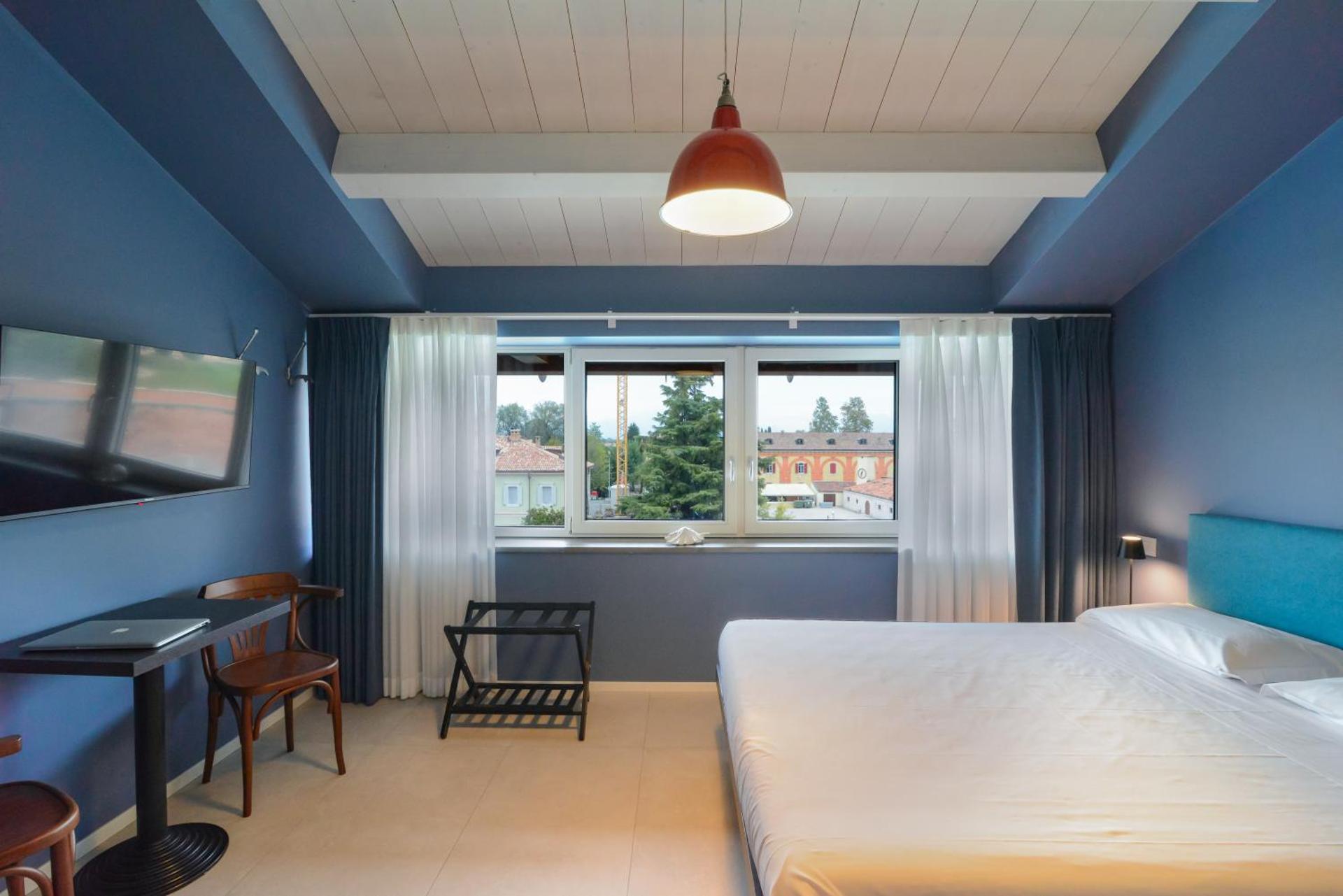 Studio with Lake View