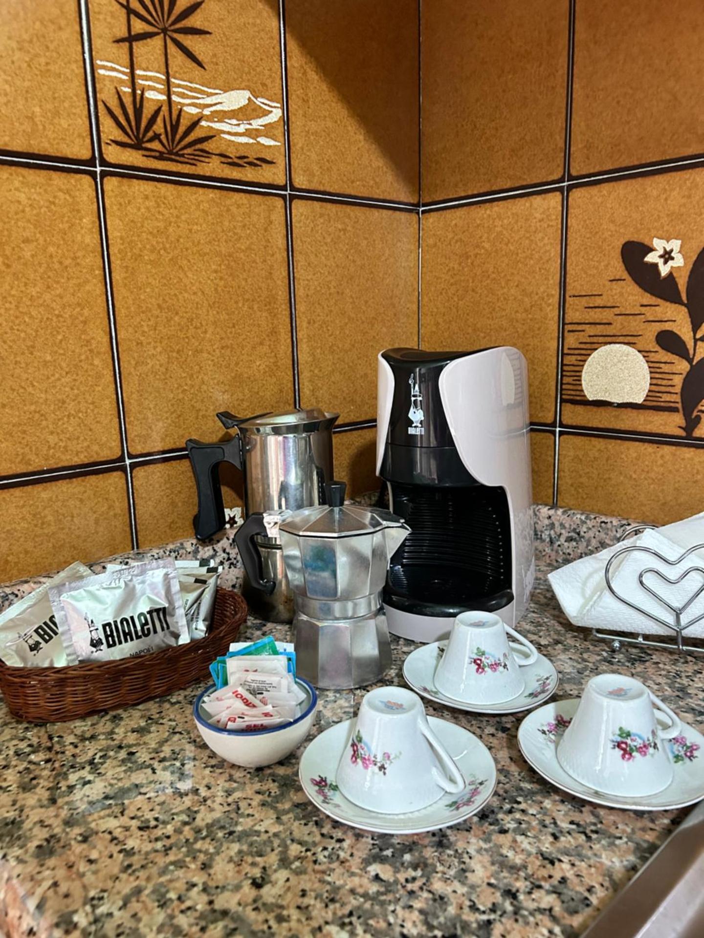 Coffee/tea facilities