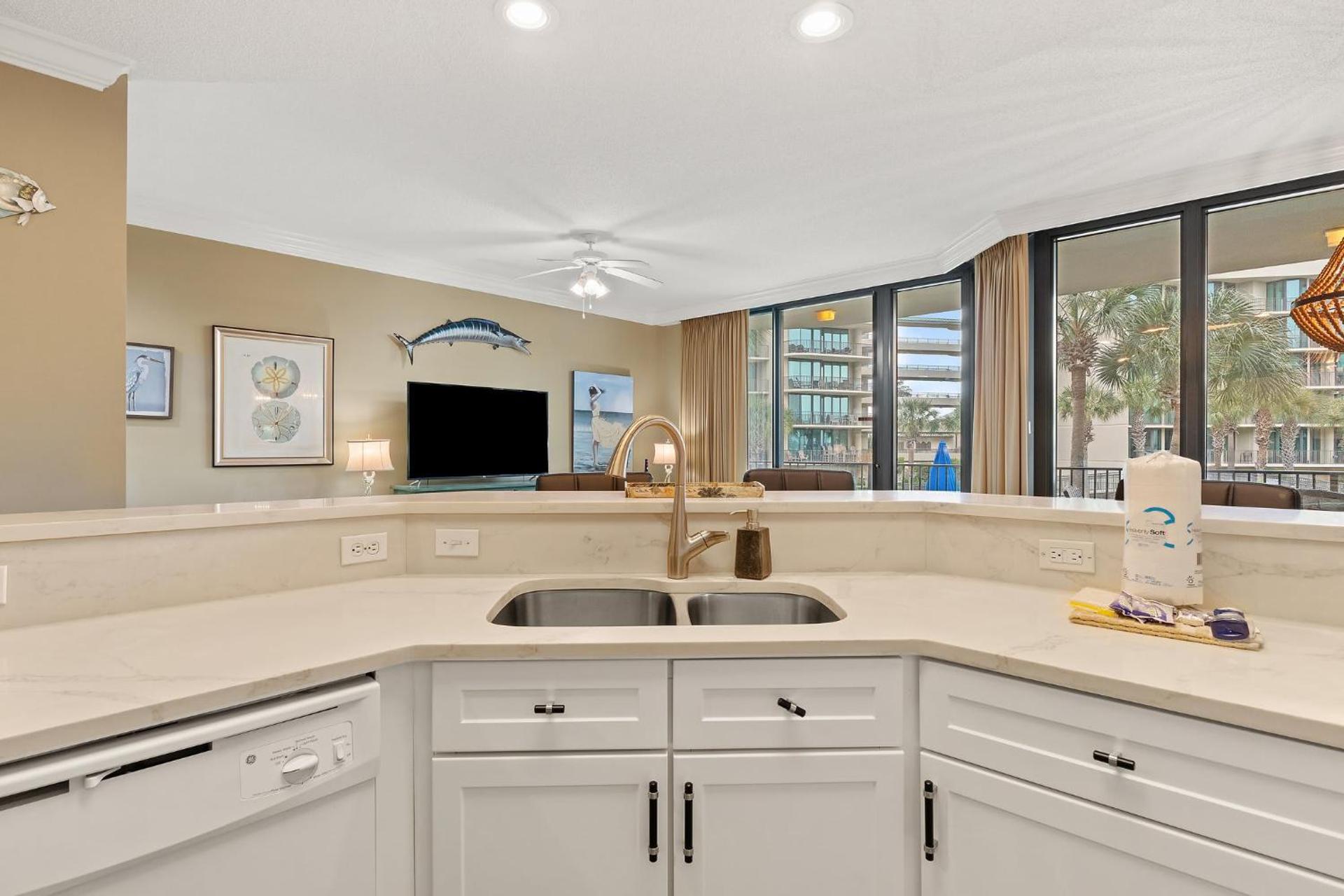 Phoenix On The Bay 1108 by Vacation Homes Collection