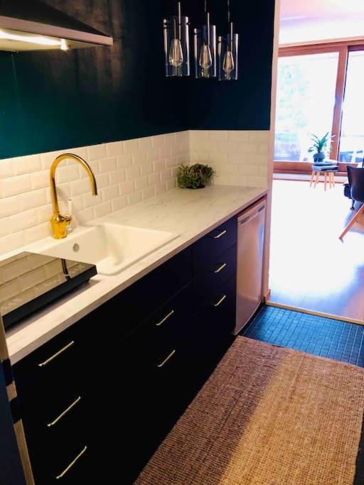 Modern LAAX apt, Swimming Pools, Wellness & Tennis