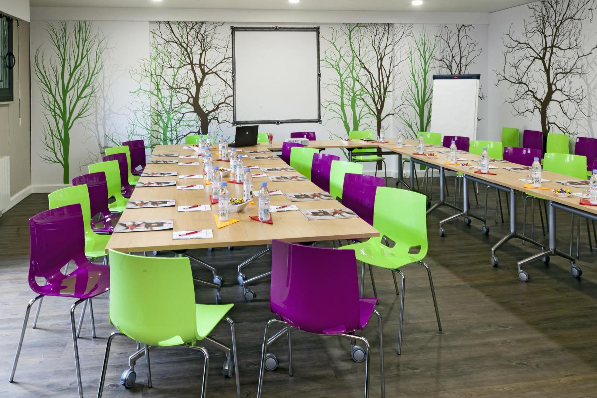 Meeting/conference room