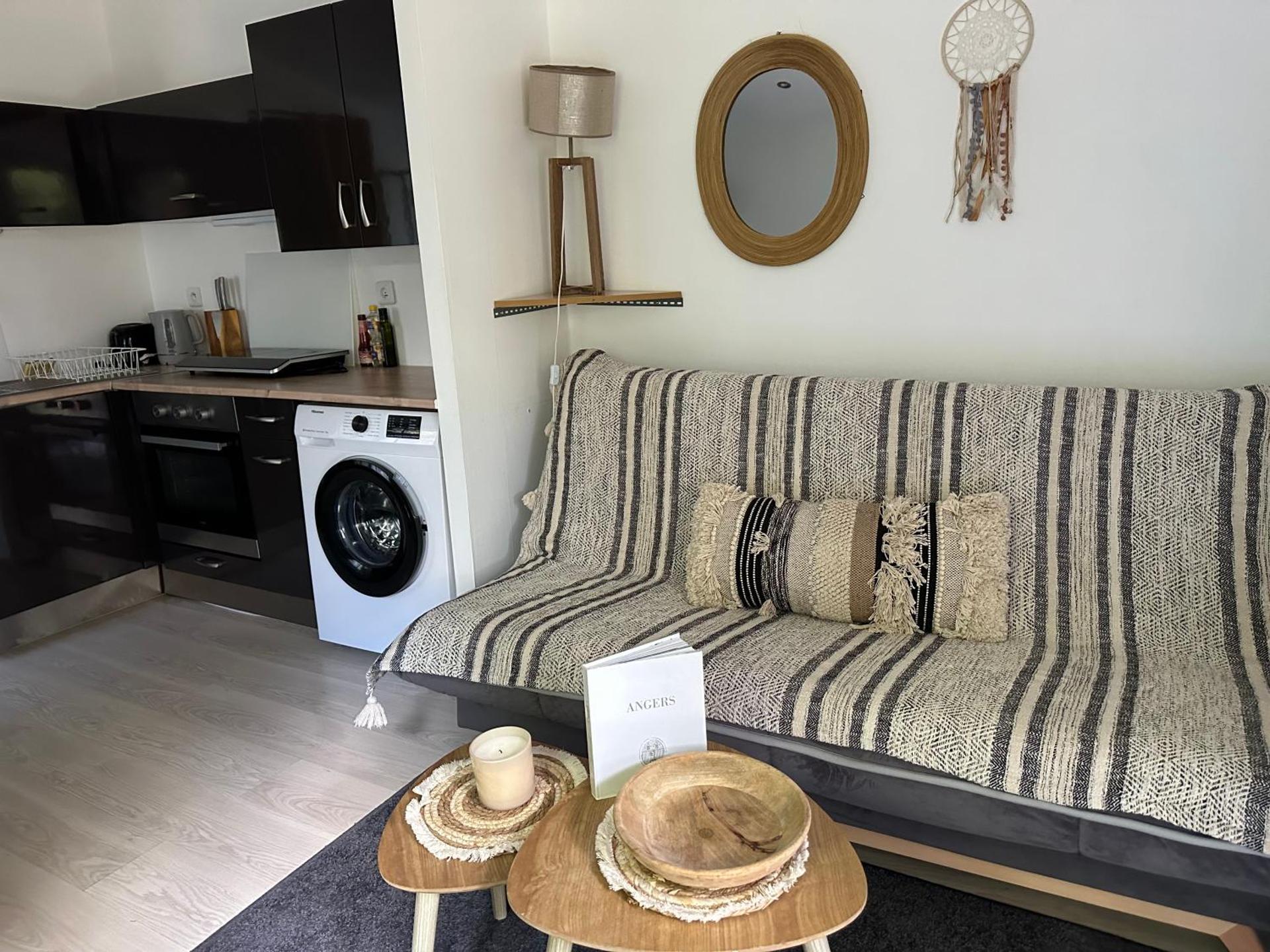 Maisonnette studio avec jardin