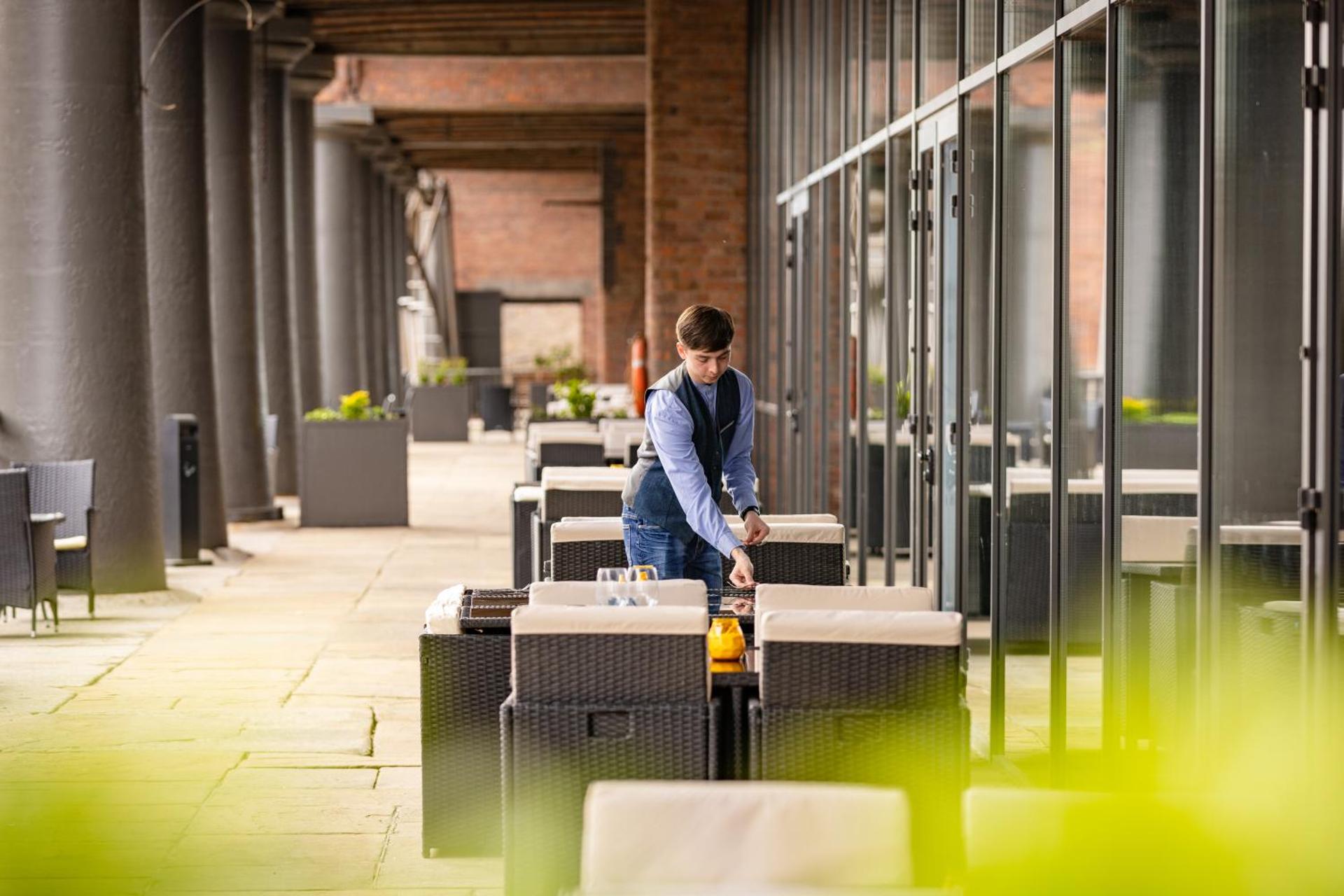 Restaurant/places to eat