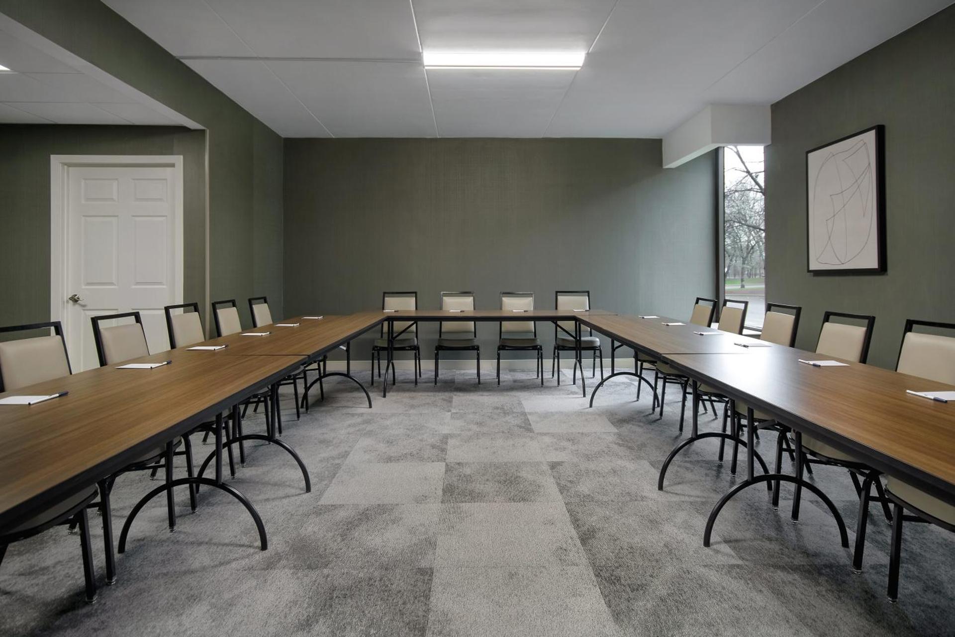 Meeting/conference room