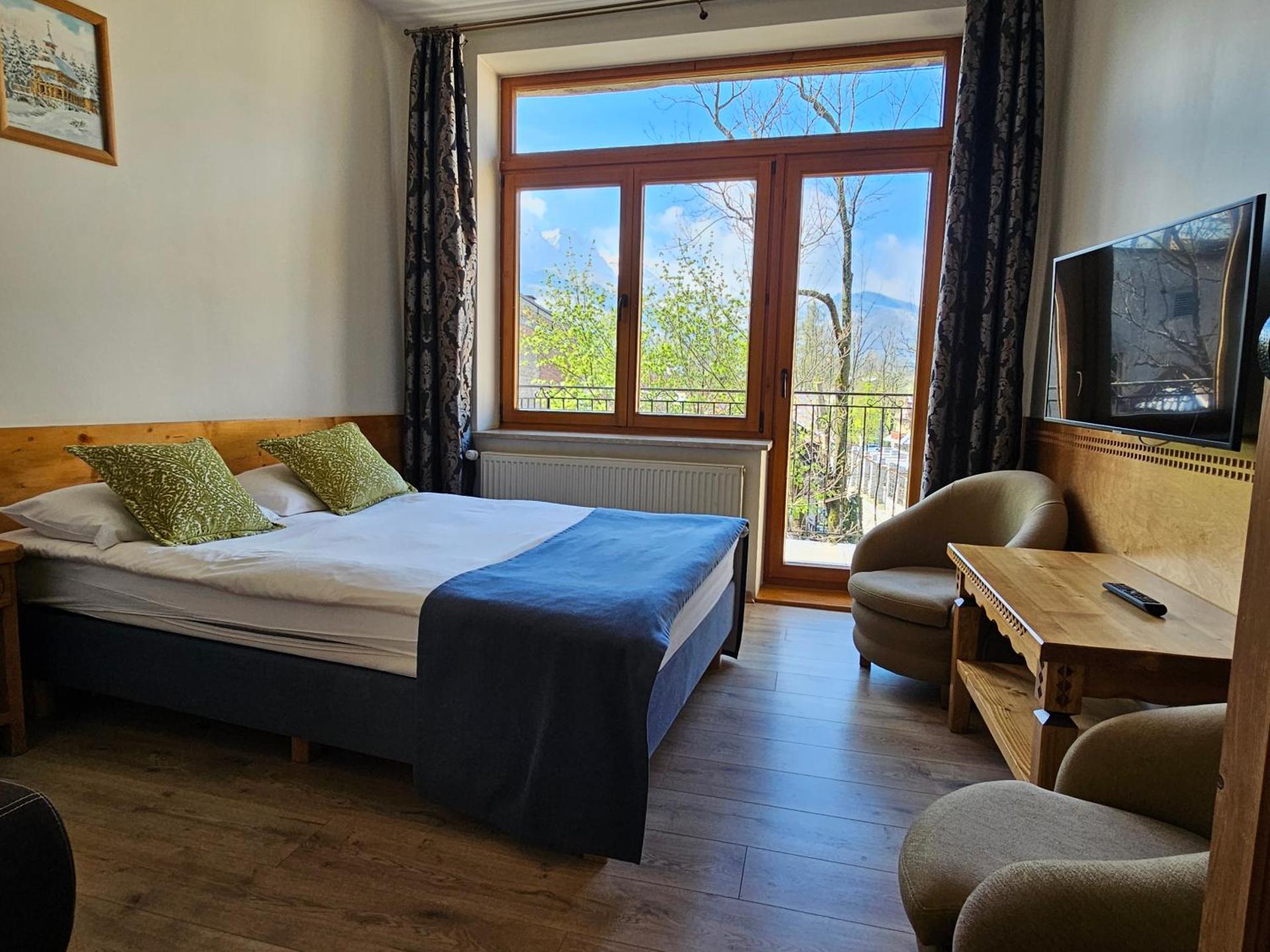 Pokoje i Apartamenty Krupówki 36