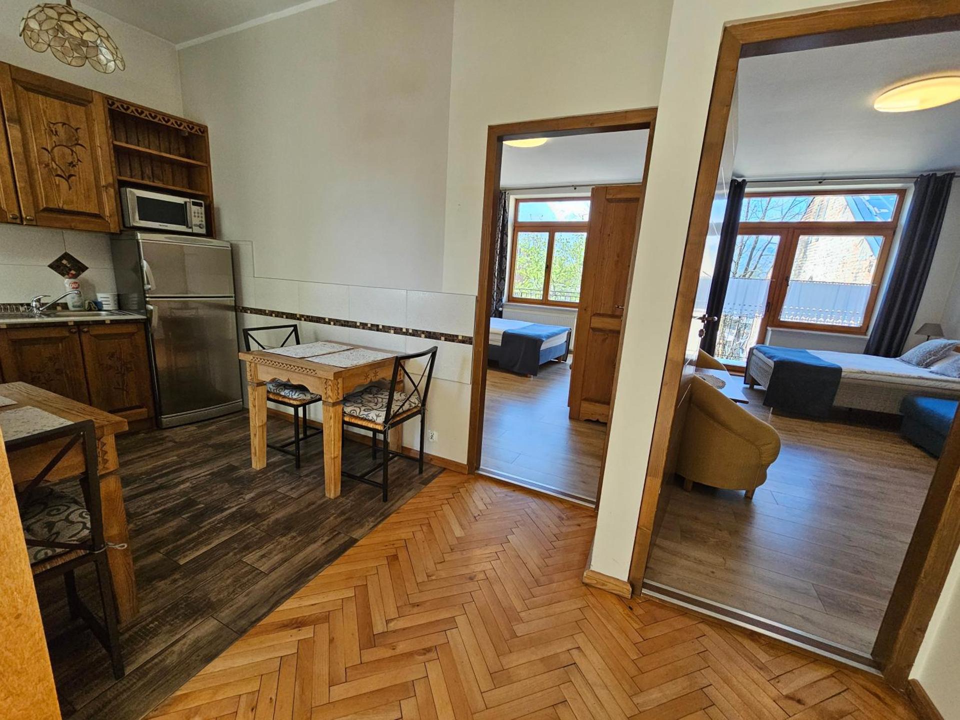 Pokoje i Apartamenty Krupówki 36