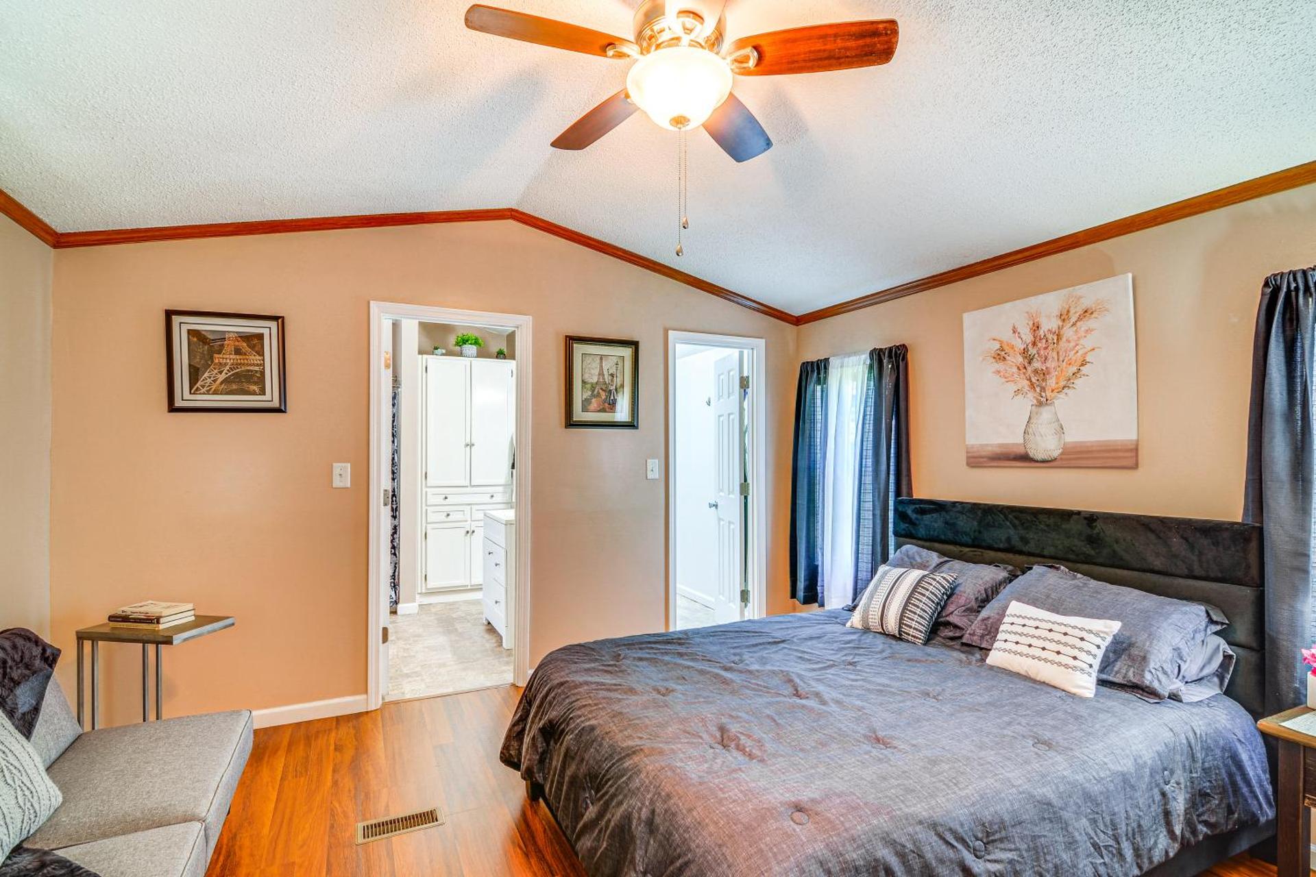 Pet-Friendly Corbin Vacation Rental about 4 Mi to Town