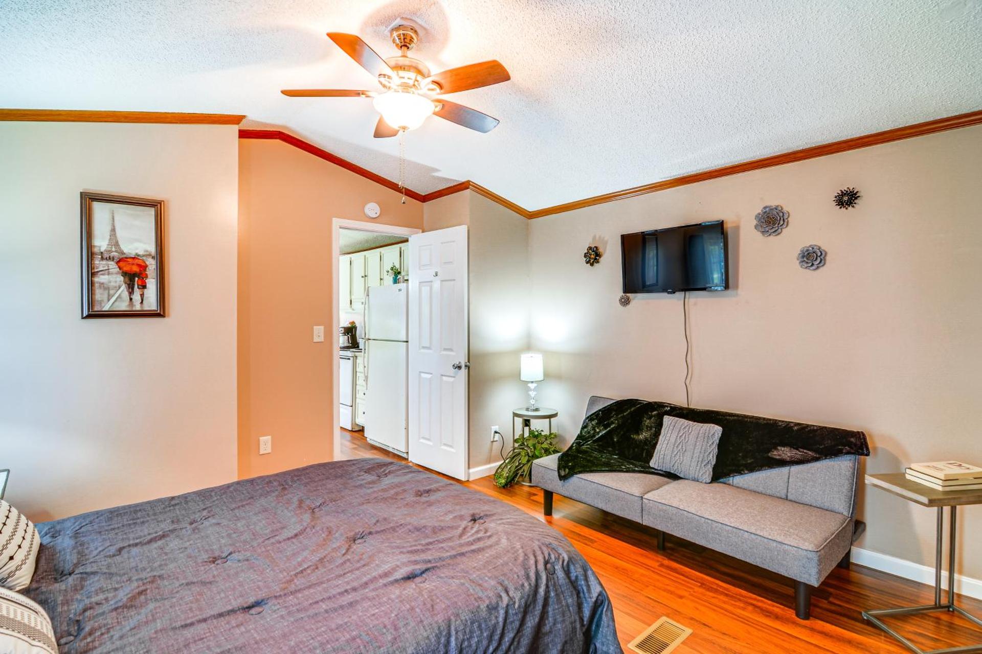 Pet-Friendly Corbin Vacation Rental about 4 Mi to Town