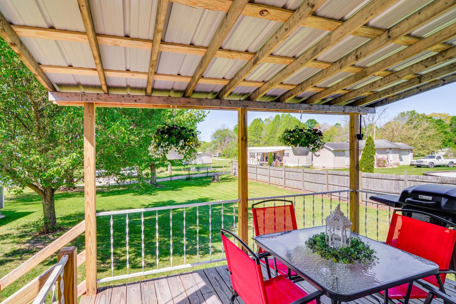 Pet-Friendly Corbin Vacation Rental about 4 Mi to Town