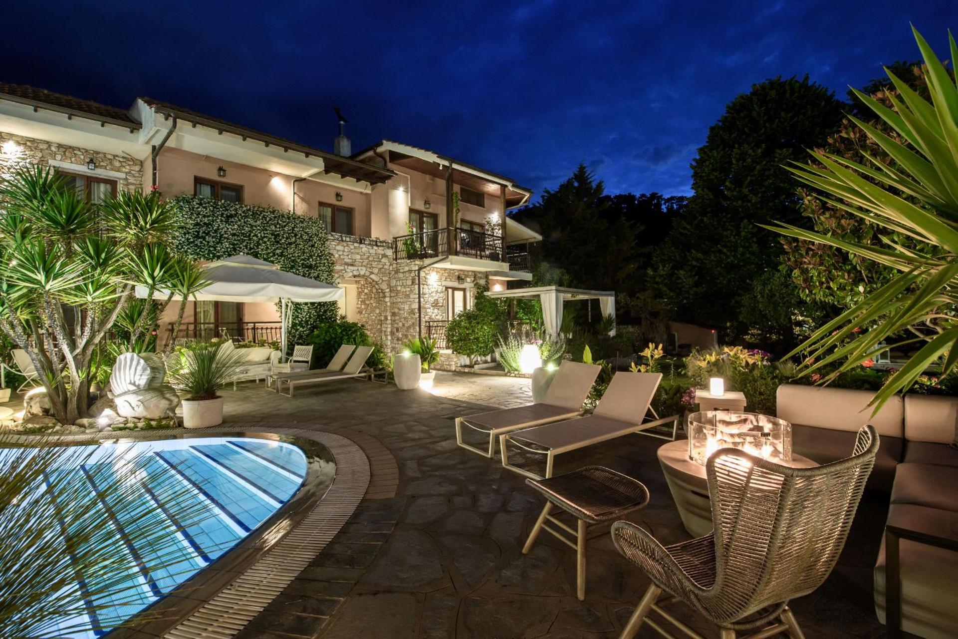 Nikoleta Hotel and Villas