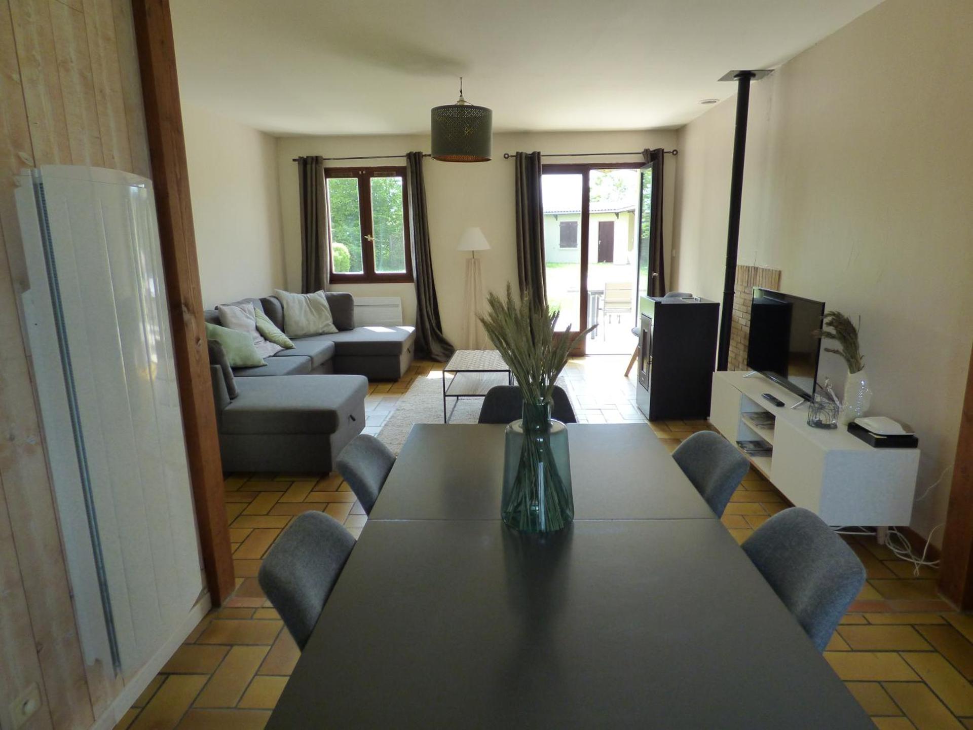 Communal lounge/ TV room