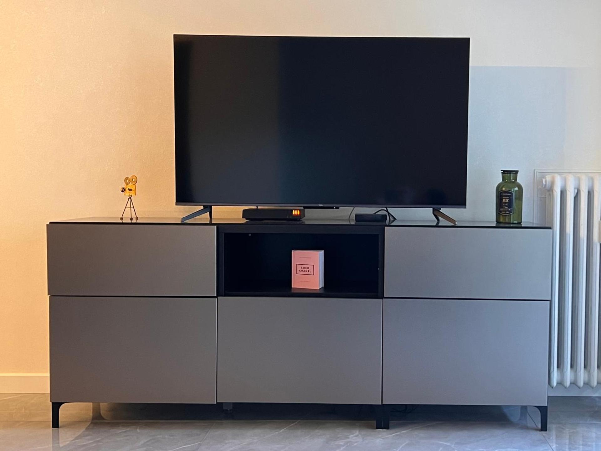 Les Arènes - Cannes centre, Charmant 2 pièces récemment rénové de 45 m2 avec sa terrasse de 10 m2