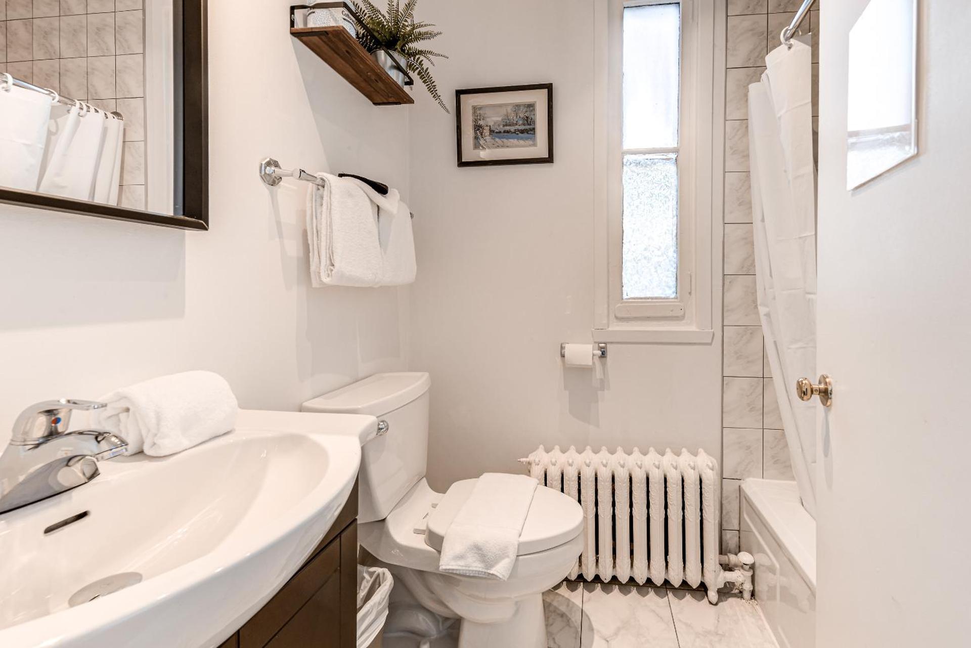 North House - Hôtel Automatisé Manoir des Remparts