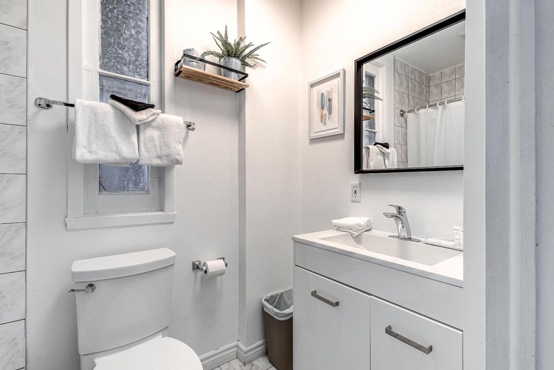 North House - Hôtel Automatisé Manoir des Remparts