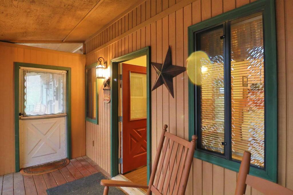 Alpine Mountain Studio Fireplace Helen #4