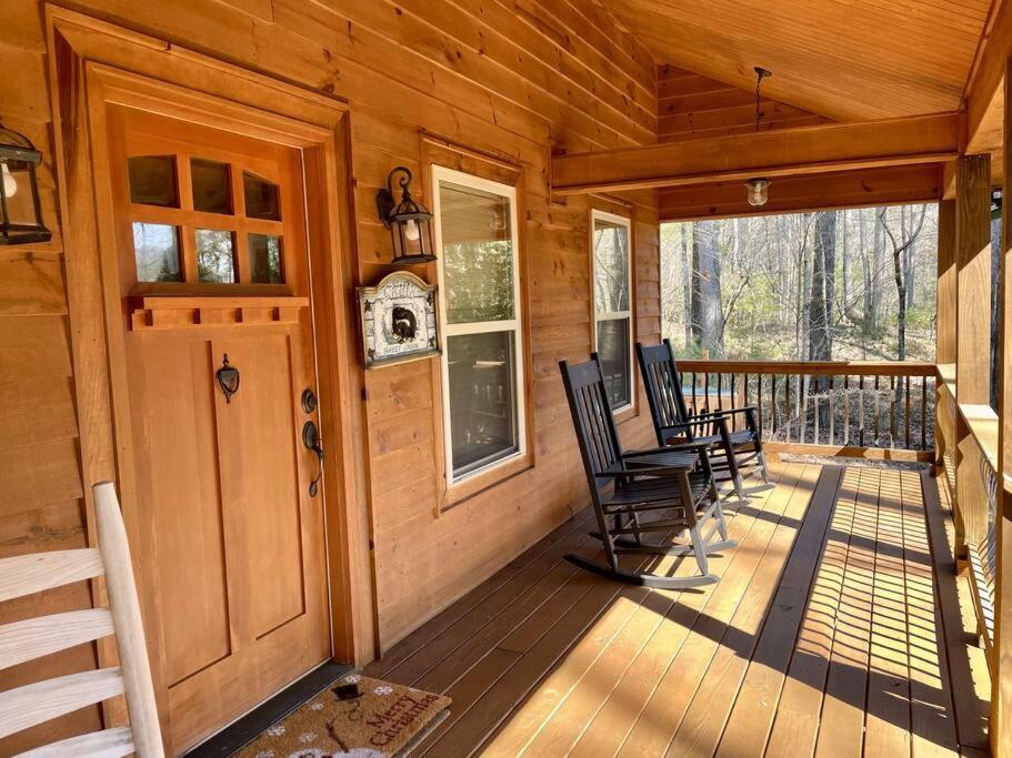 2 bed Cabin HOT TUB close to Helen #16