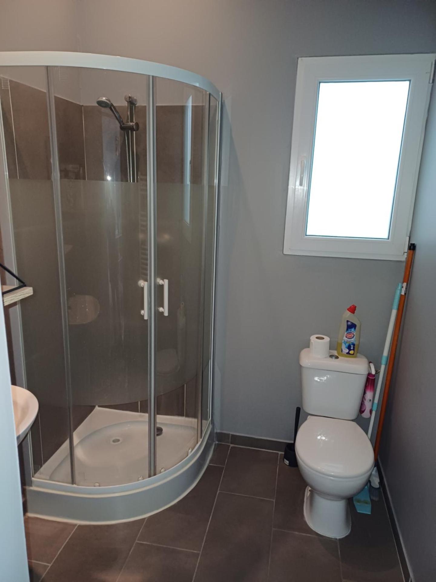 Studio meublé tout confort climatisé