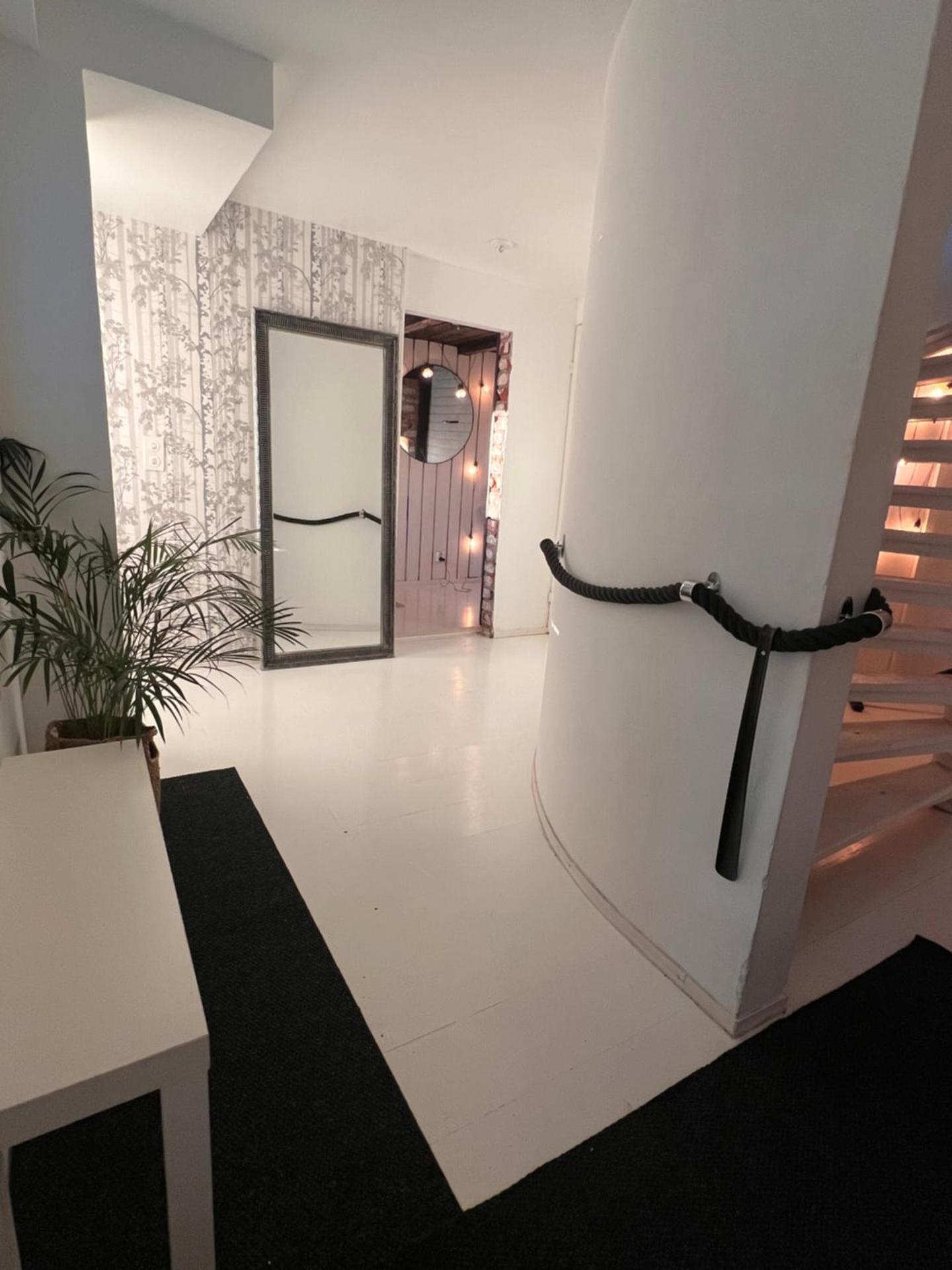 Omakotitalo rauhallisella sijainnilla lähellä keskustaa Maksuton pysäköinti ja puusauna