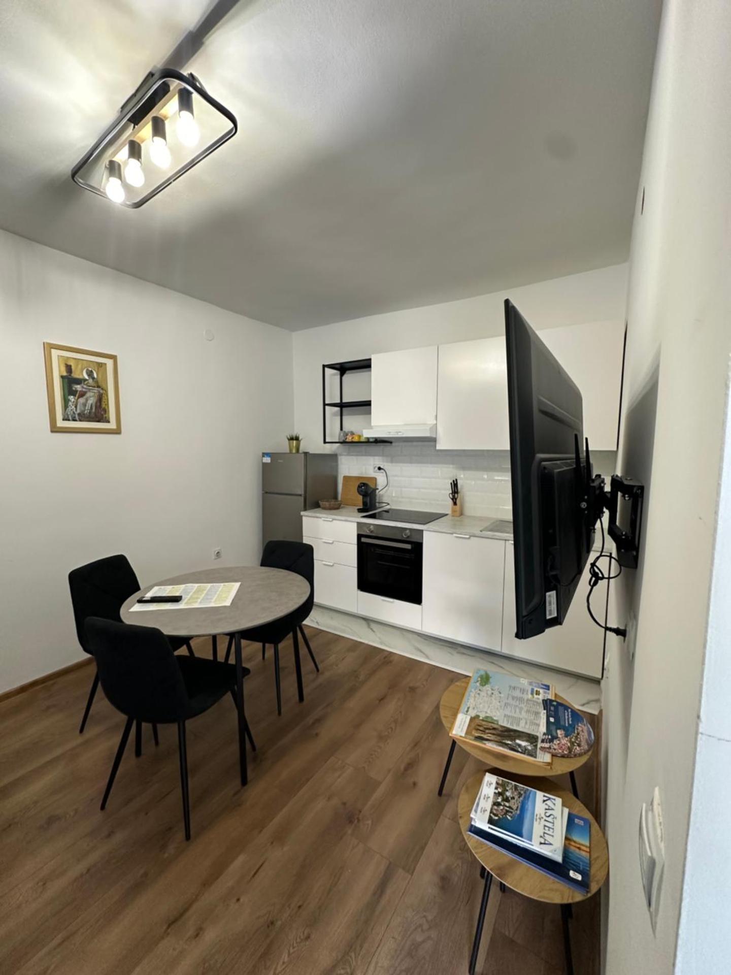 Ronia apartment