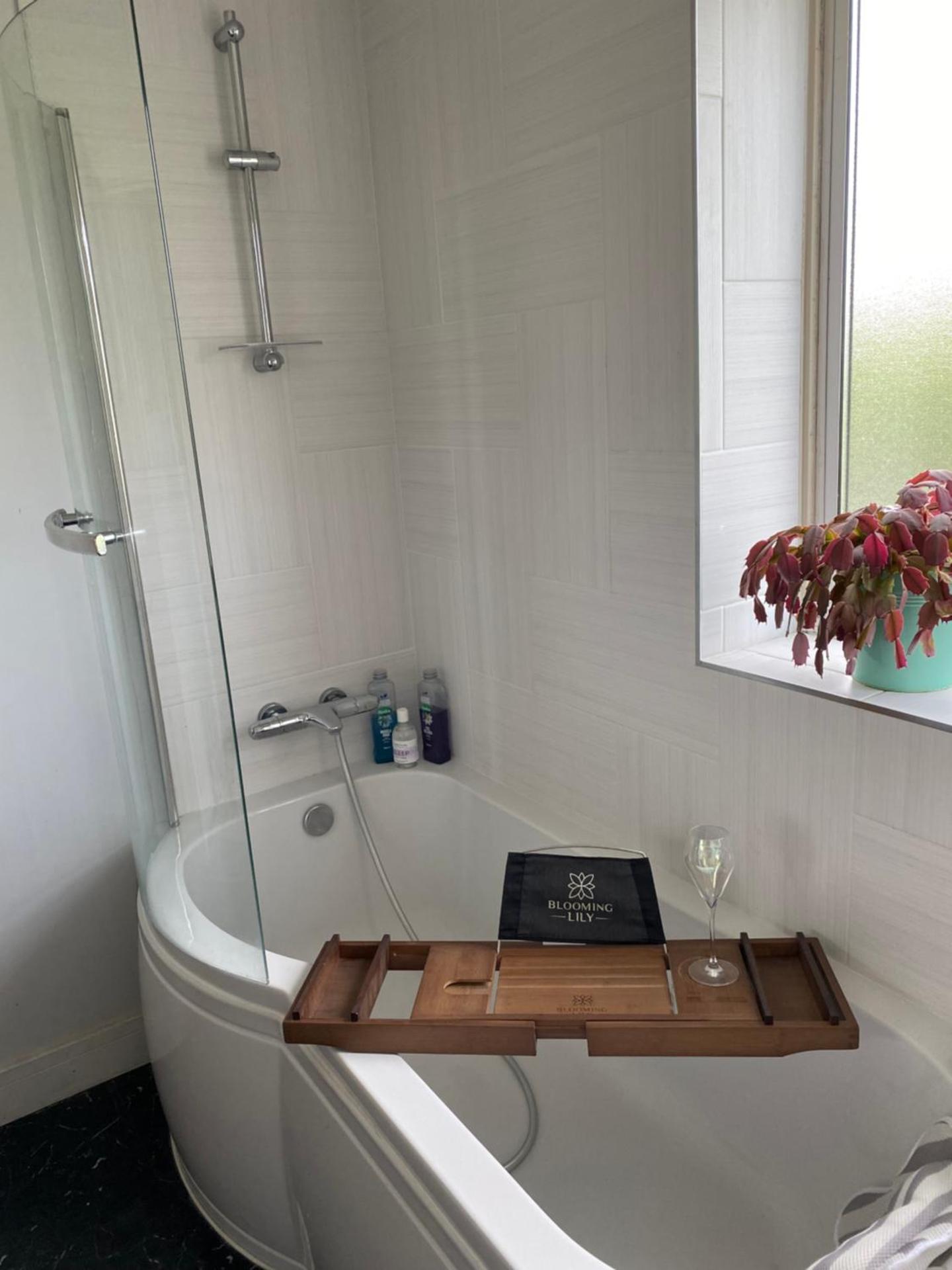 Private Room in a house in the Cotswolds