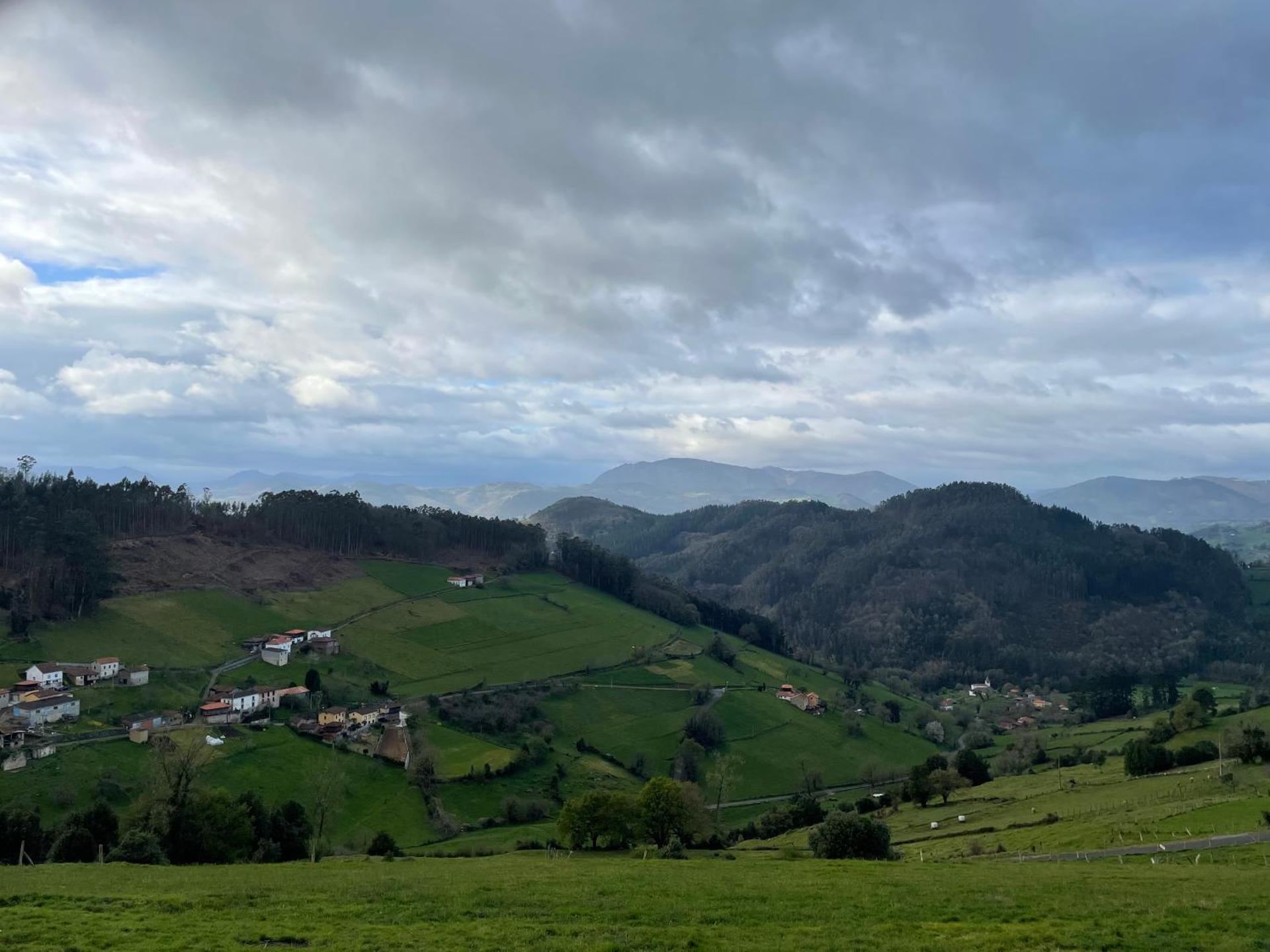 Apartamentos La Peral