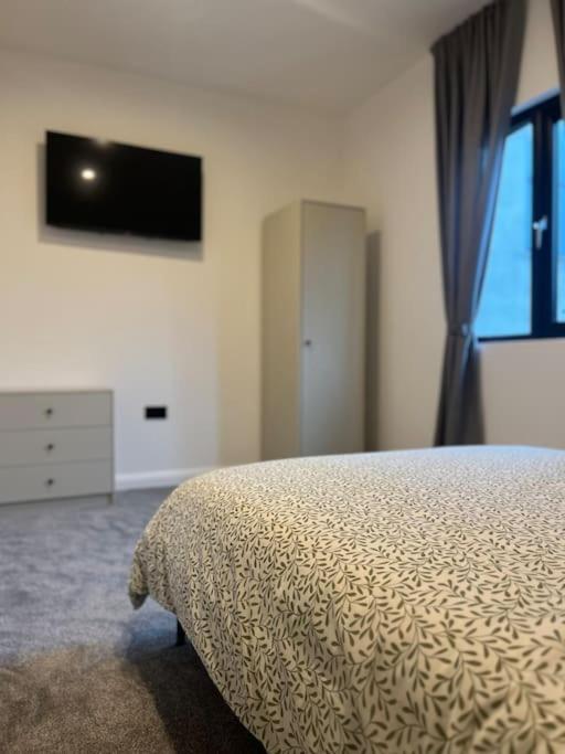 Deerpark semi sleeps 8 with sofa bed