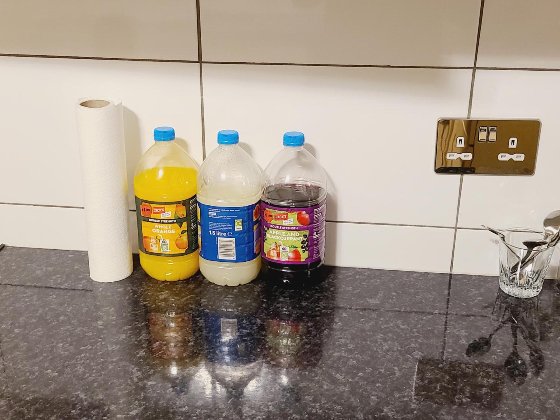 GATWICK ROOMs-TRAVEL SERVICE-AIRPORT PARKING