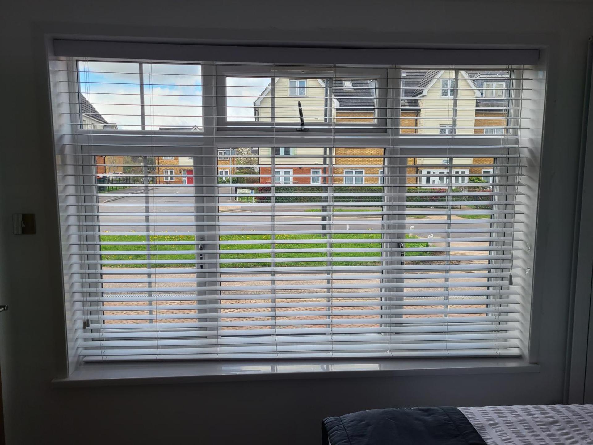 GATWICK ROOMs-TRAVEL SERVICE-AIRPORT PARKING