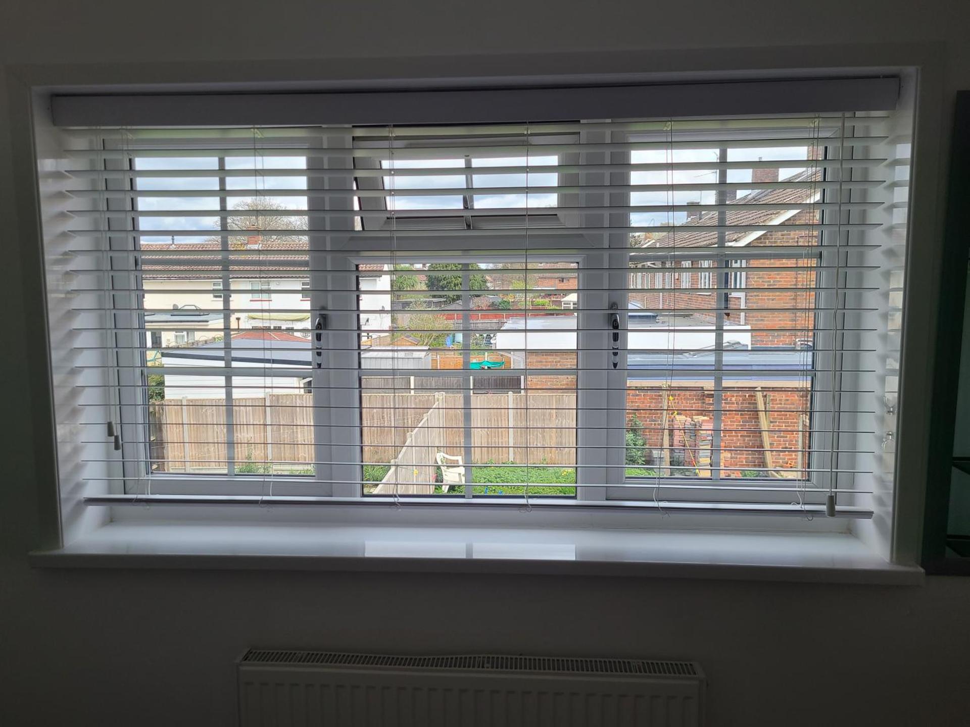 GATWICK ROOMs-TRAVEL SERVICE-AIRPORT PARKING