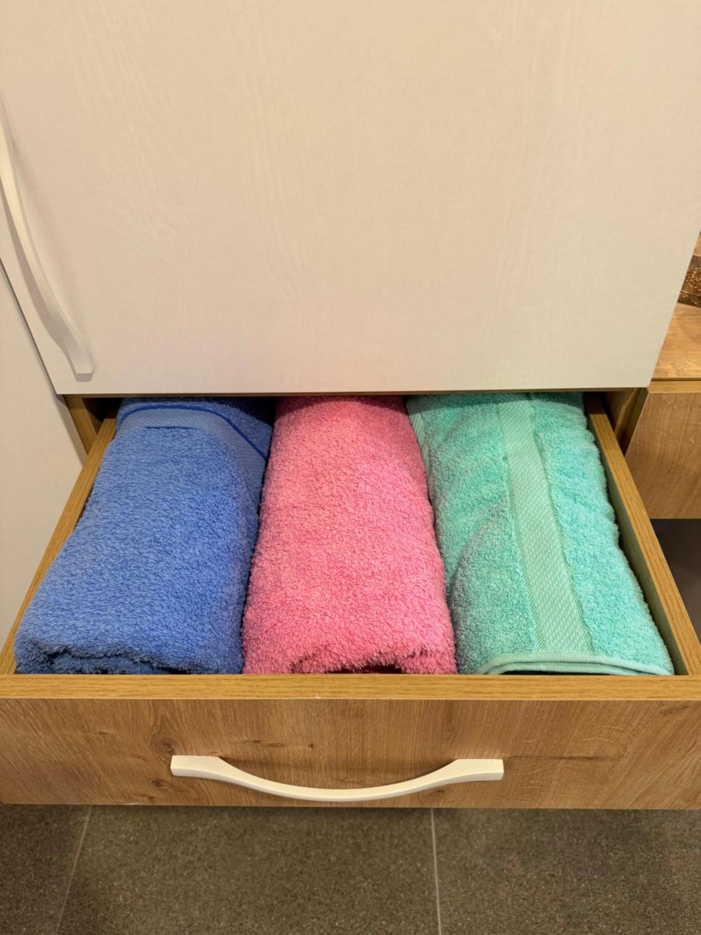 Qyteza Guest House & Camping