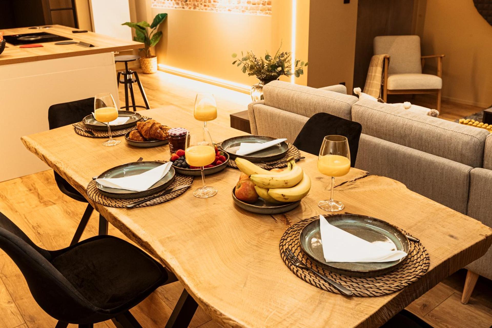 Golden Dove Luxury Apartment