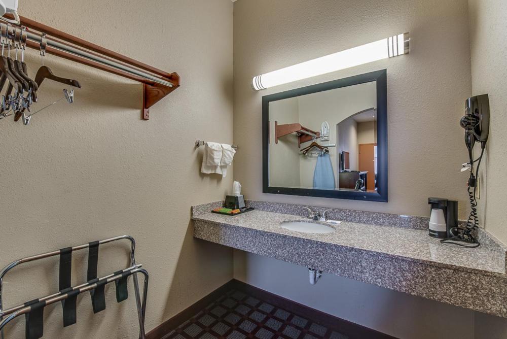 Executive Inn & Suites Cushing