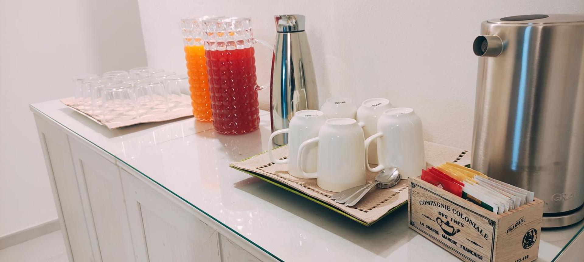 Coffee/tea facilities