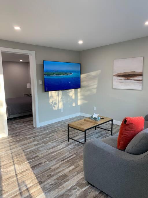 ENTIRE 2 BEDROOM APARTMENT DOWNTOWN - u5