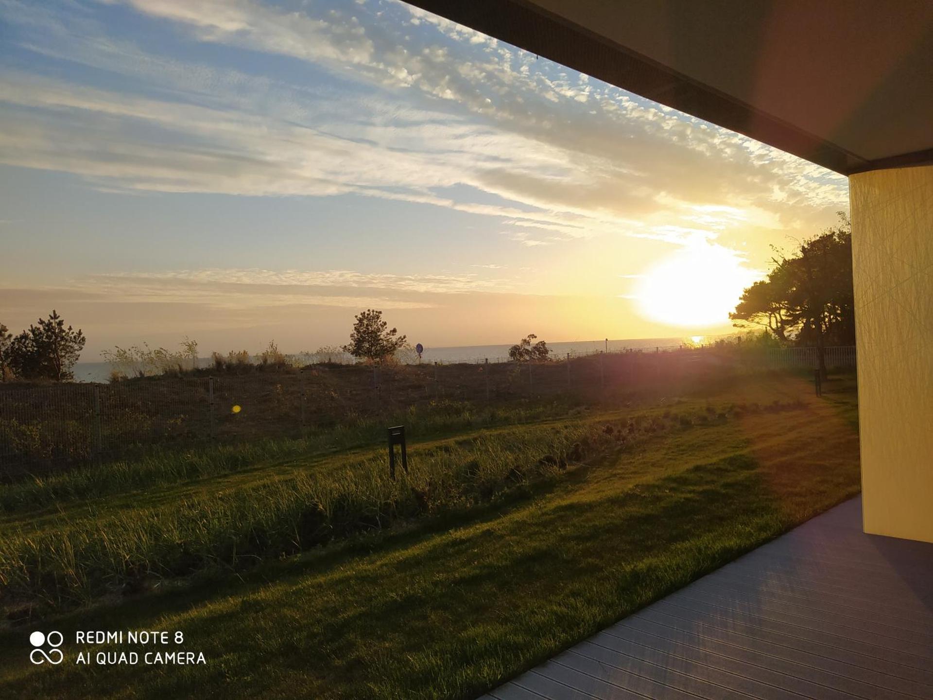 One-Bedroom Apartment with Sea View and Balcony