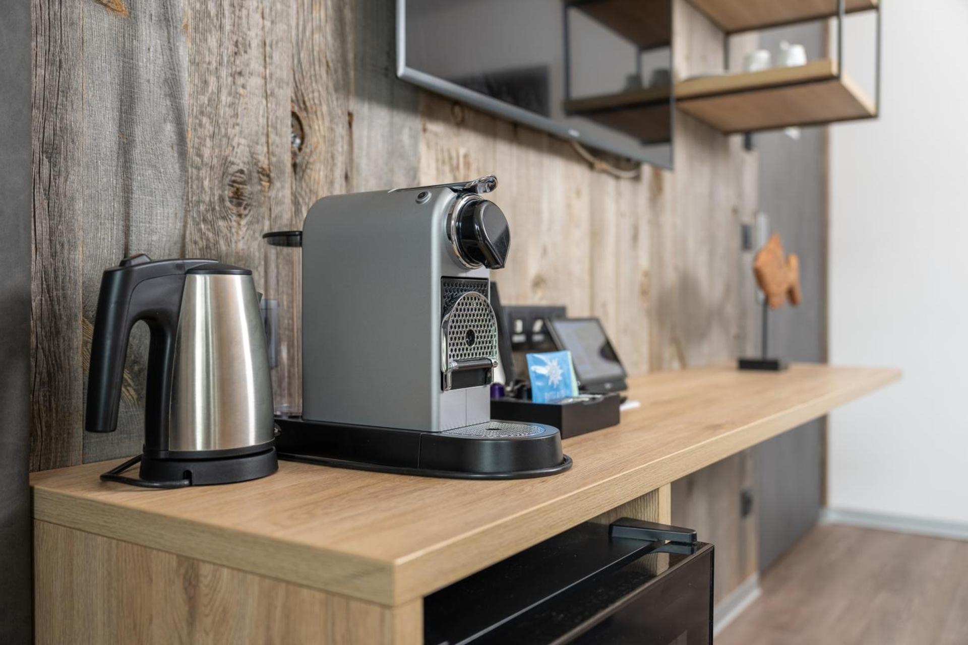 Coffee/tea facilities