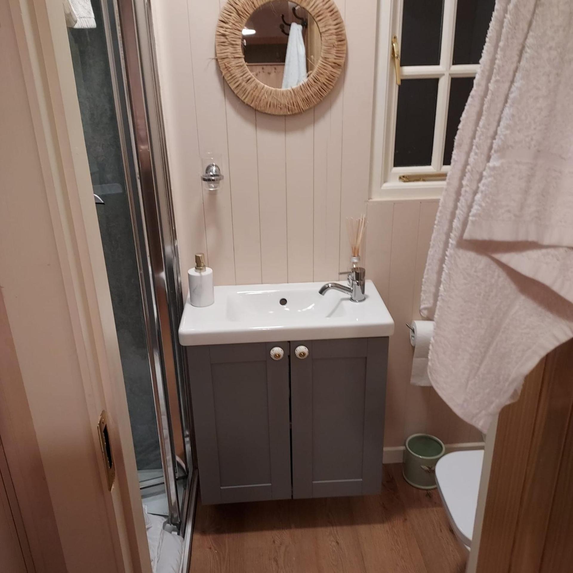 Abbeyview House B&B and Glamping