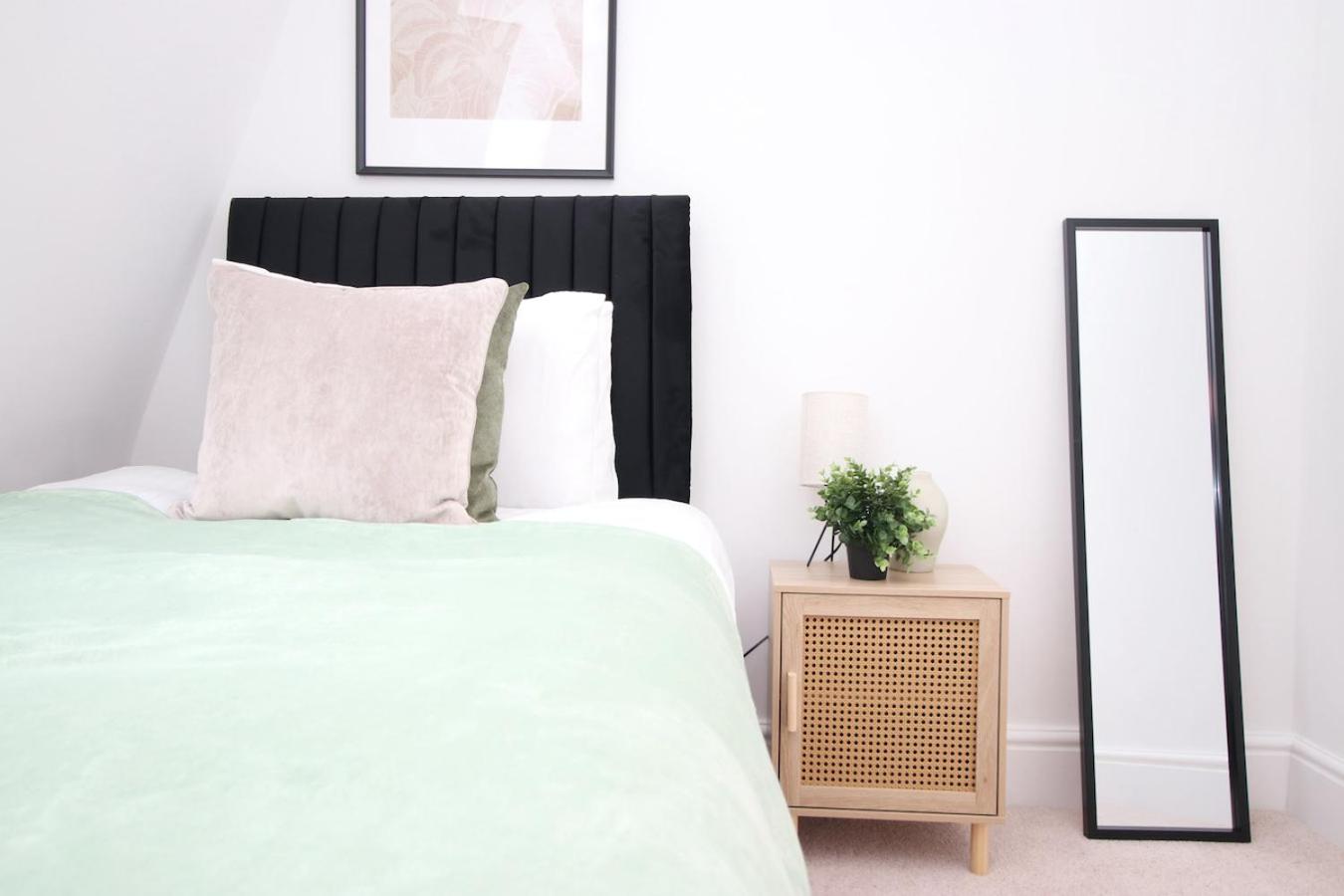 Heart of Bath: Kingsmead Apartment