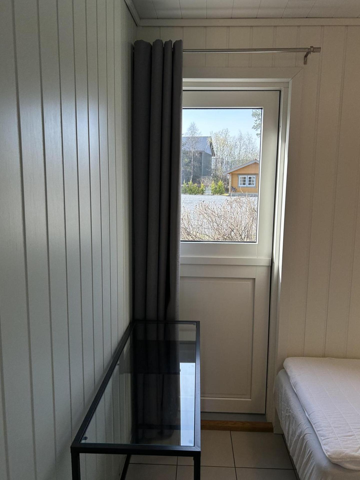 Hytte med 2 soveværelser (3 voksne)