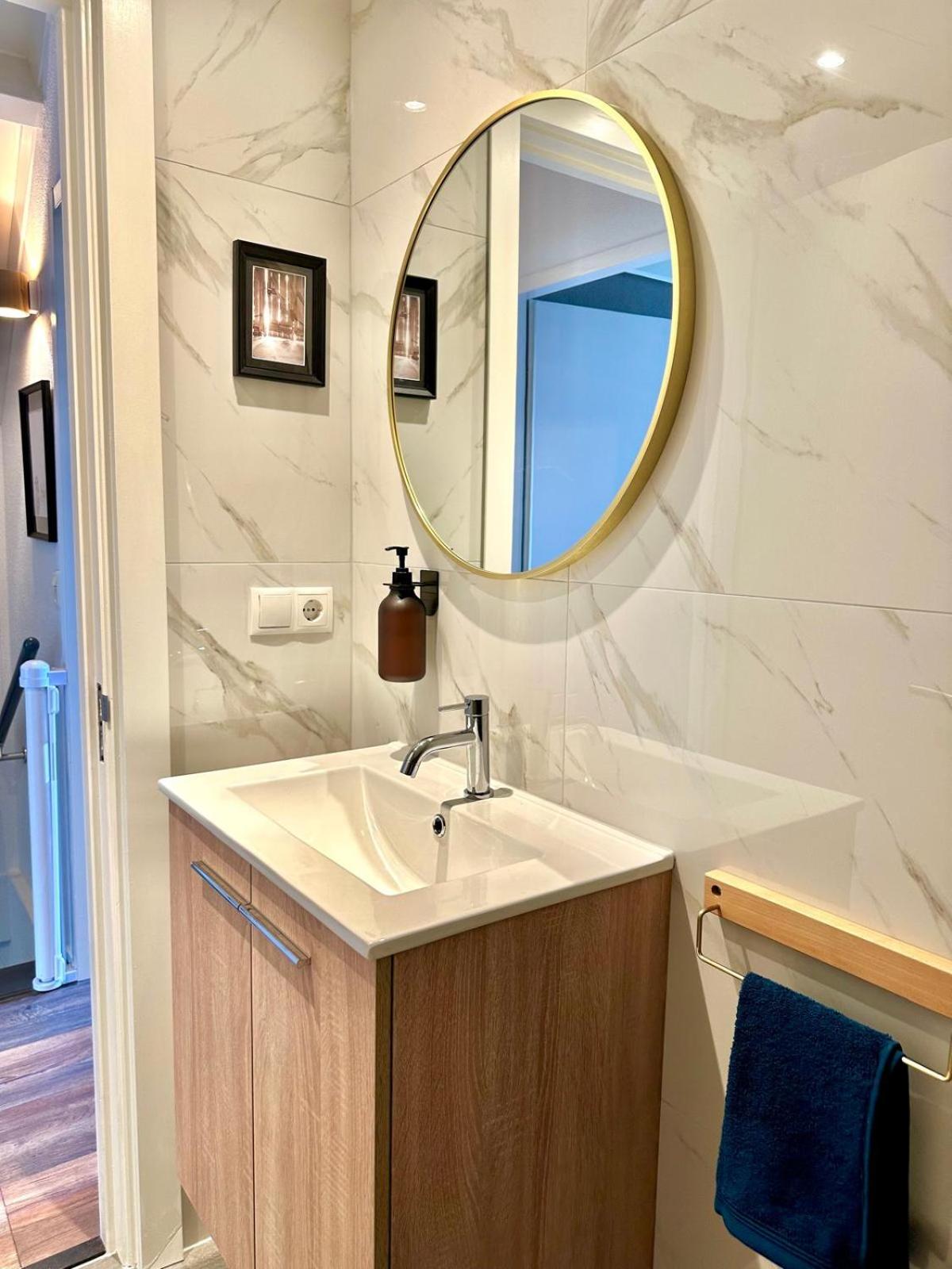 6pers Boshuis -Hottub Jacuzzi- 'De Groene Specht'