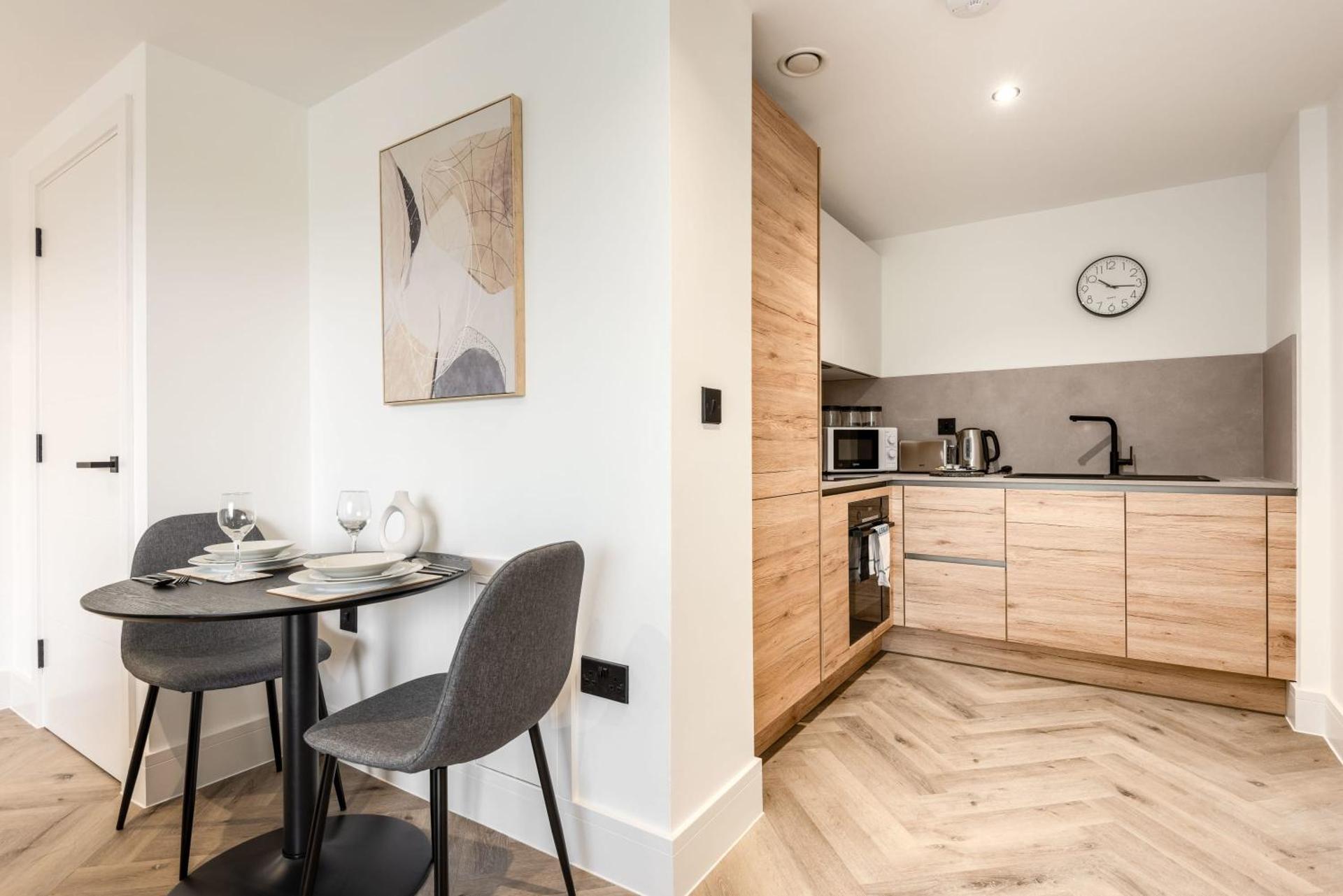 Modern 1 Bedroom Apartment in Central Sheffield