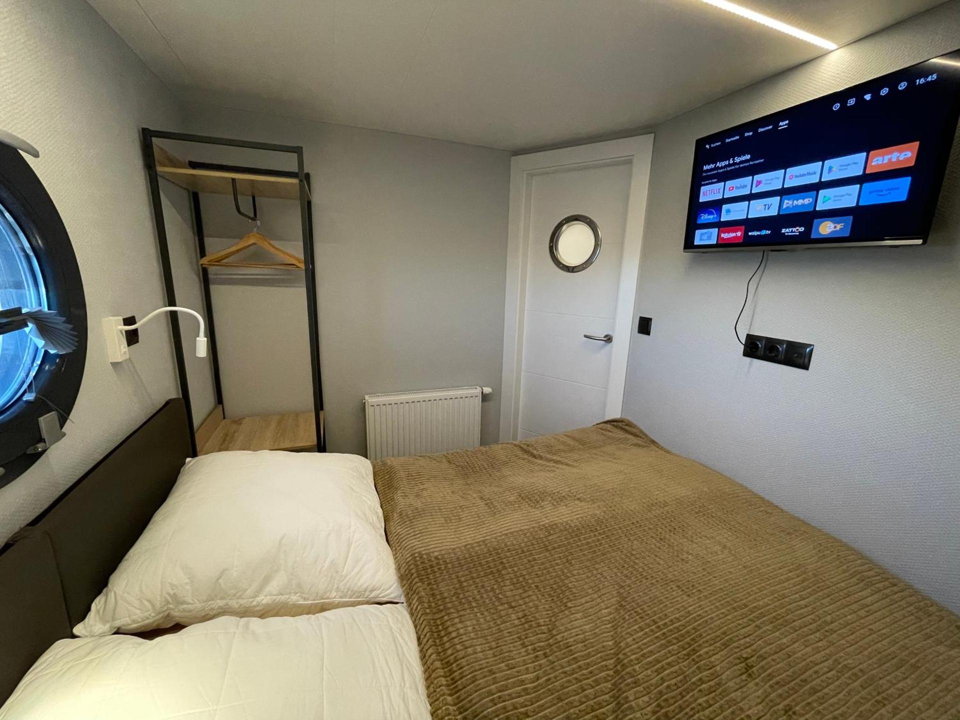 Hausboot Fjord Baltica mit Dachterrasse in Barth