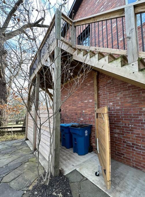 Carriage House on Historic Bentonville Square