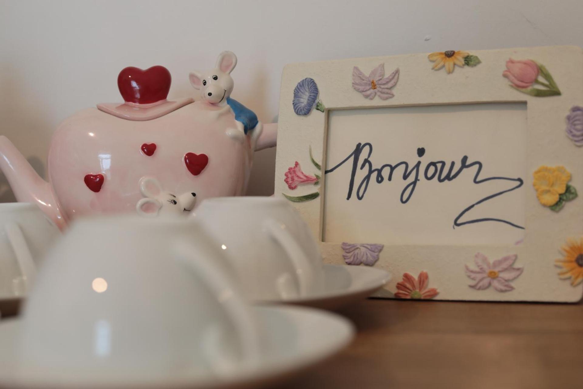 Coffee/tea facilities